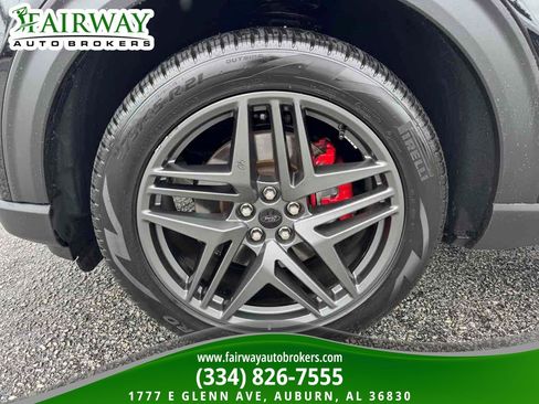 Used 2025 Ford Explorer ST-Line w/ ST-Line Street Pack AWD/4WD image 33