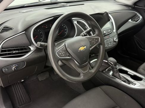 Used 2023 Chevrolet Malibu LT image 8