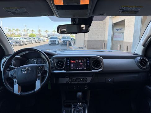 Used 2019 Toyota Tacoma SR5 RWD image 20