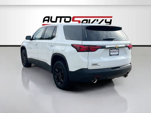 Used 2023 Chevrolet Traverse LS w/ Safety Package FWD image 5