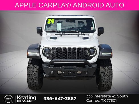 Used 2024 Jeep Gladiator Rubicon w/ Safety Group image 9