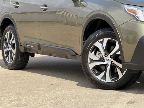 Used 2022 Subaru Outback Touring XT image 12