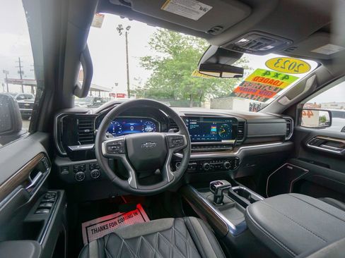 Used 2023 Chevrolet Silverado 1500 RST w/ All Star Edition Plus image 17