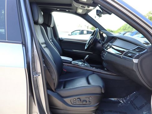 Used 2011 BMW X5 xDrive50i AWD/4WD image 16