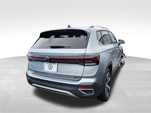 New 2025 Volkswagen Taos SEL image 6