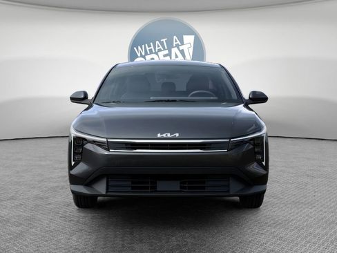 New 2026 Kia K4 FWD image 2