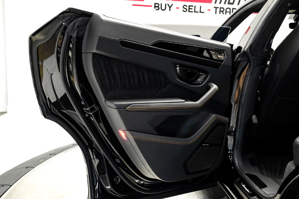 Used 2024 Lamborghini Urus S AWD/4WD image 60