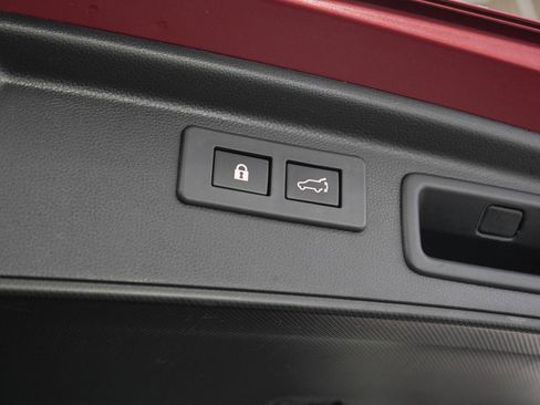 Used 2020 Subaru Forester Premium AWD/4WD image 11
