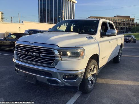 Used 2023 RAM 1500 Laramie AWD/4WD image 4