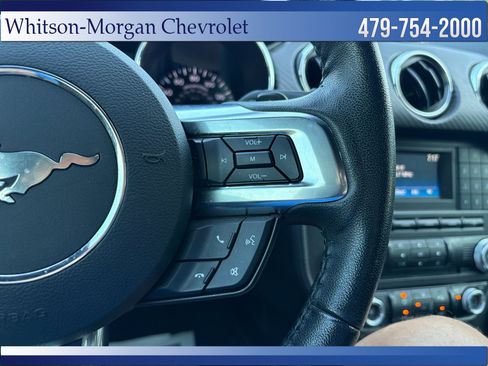 Used 2017 Ford Mustang Coupe RWD image 19