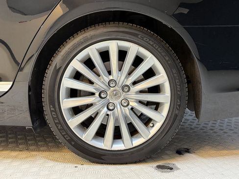 Used 2014 Lexus LS 460 AWD w/ Comfort Package image 12