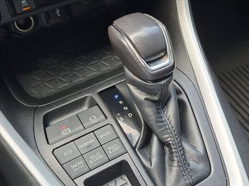 Used 2021 Toyota RAV4 XLE Premium AWD/4WD image 12