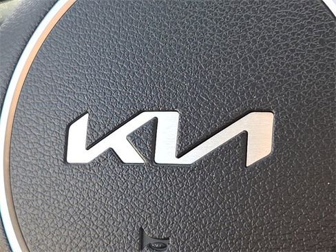 Used 2023 Kia Sportage LX image 24