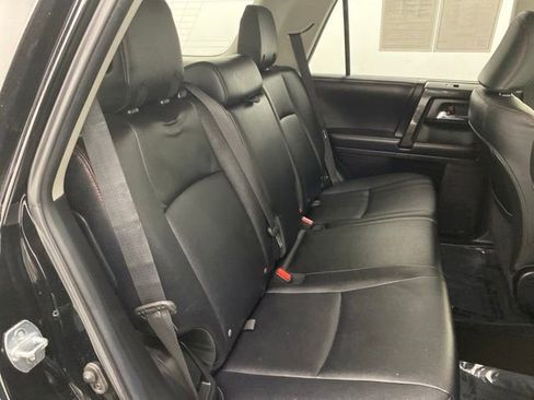 Used 2019 Toyota 4Runner TRD Off-Road Premium AWD/4WD image 32