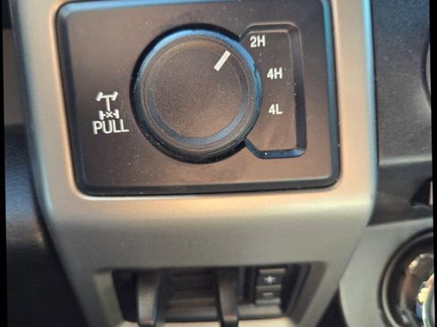 Used 2017 Ford F250 Lariat w/ Lariat Ultimate Package image 23