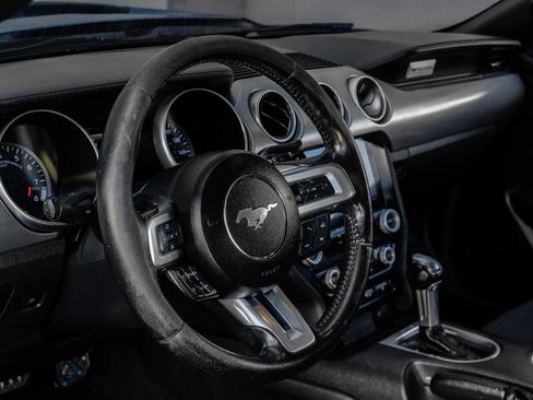 Used 2019 Ford Mustang GT RWD image 22