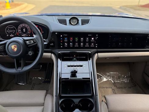 Used 2025 Porsche Panamera 4 image 23