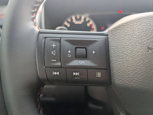 Used 2025 Nissan Rogue SV w/ Rock Creek Premium Package AWD/4WD image 17