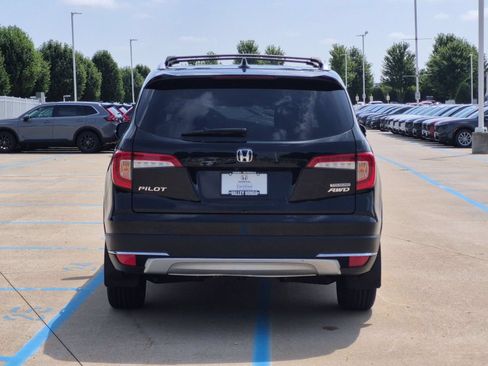 Used 2022 Honda Pilot Touring image 7