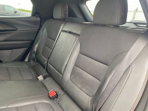 Used 2021 Chevrolet TrailBlazer RS w/ Convenience Package FWD image 22
