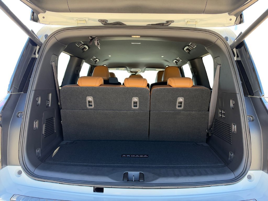 New 2027 Nissan Armada SL RWD image 18