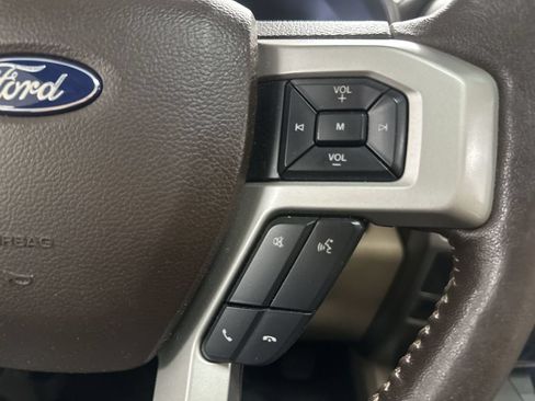 Used 2018 Ford F150 Lariat w/ Equipment Group 502A Luxury AWD/4WD image 50