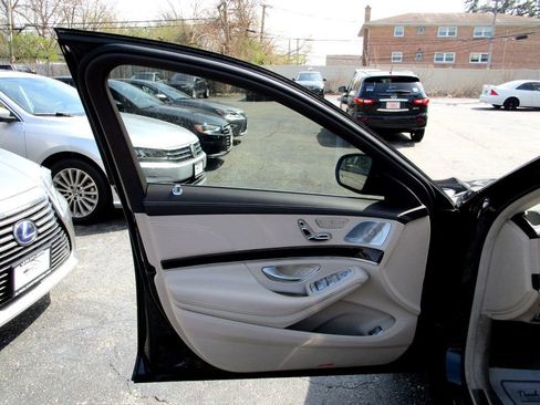 Used 2018 Mercedes-Benz S 560 4MATIC Sedan image 36