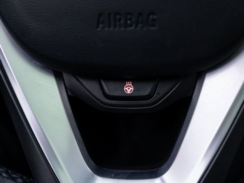 Certified 2023 BMW 330i xDrive Sedan w/ Premium Package image 28