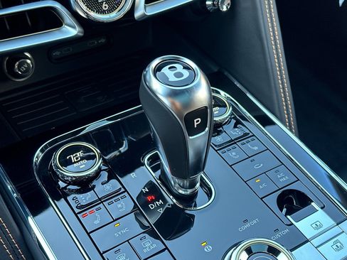 New 2026 Bentley Flying Spur Plug-In Hybrid AWD/4WD image 24