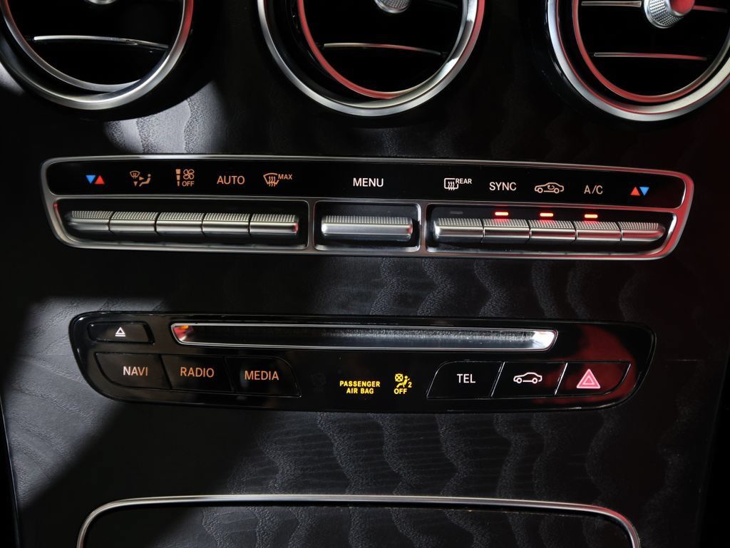 Used 2019 Mercedes-Benz GLC 300 image 20