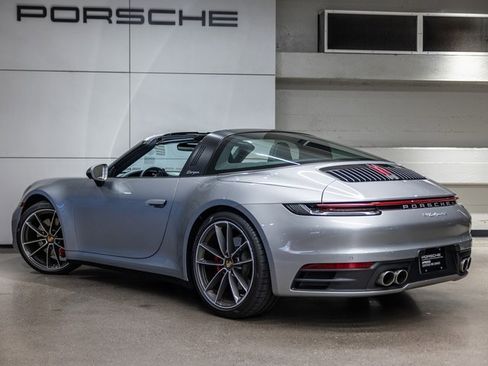 Used 2023 Porsche 911 Targa 4S image 3