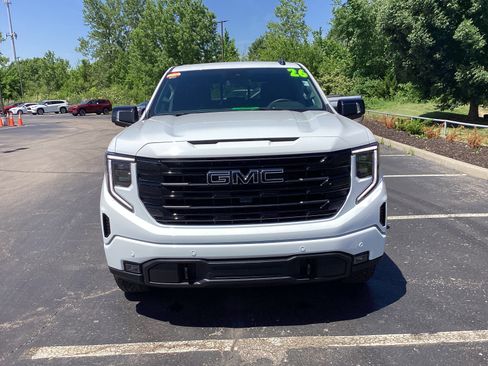 Used 2026 GMC Sierra 1500 Elevation w/ Elevation Premium Package AWD/4WD image 3