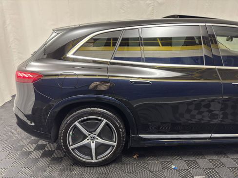 Used 2023 Mercedes-Benz EQS 580 4MATIC SUV image 12