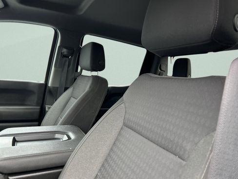 Used 2022 Chevrolet Silverado 1500 Custom image 24