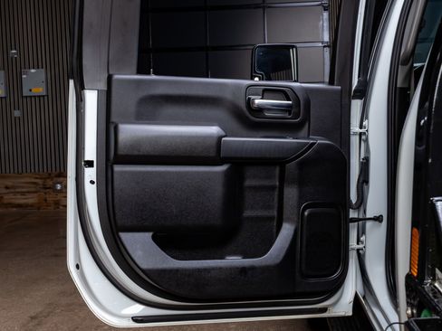 Used 2024 Chevrolet Silverado 2500 Custom w/ Custom Value Package image 36