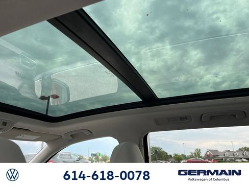 Used 2019 Volkswagen Tiguan SEL AWD/4WD image 21