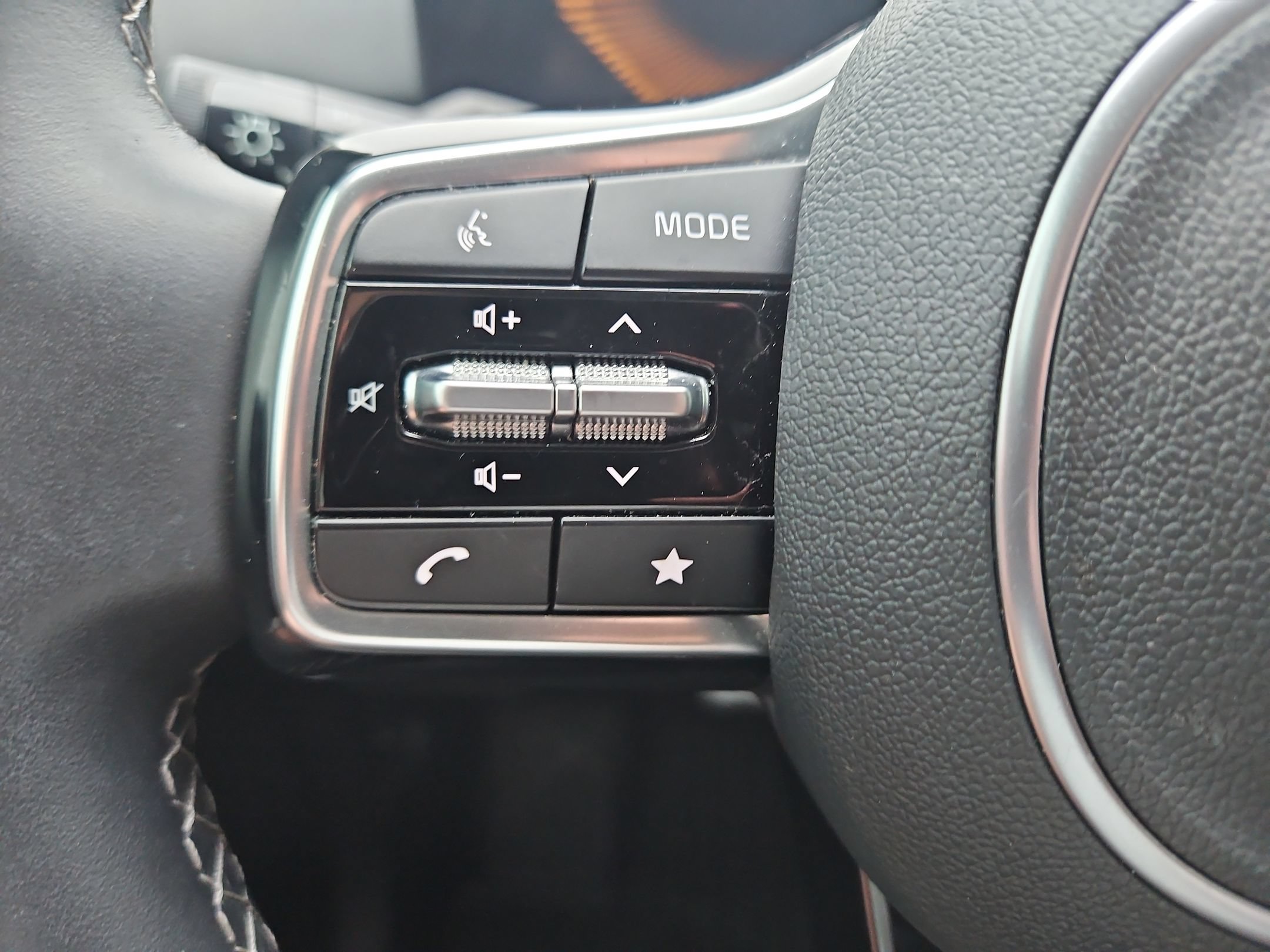 Used 2025 Kia Sorento S w/ Panoramic Sunroof Package FWD image 28