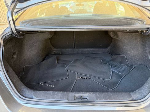 Used 2025 Nissan Sentra SV FWD image 30