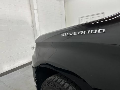 Used 2021 Chevrolet Silverado 1500 LT AWD/4WD image 22