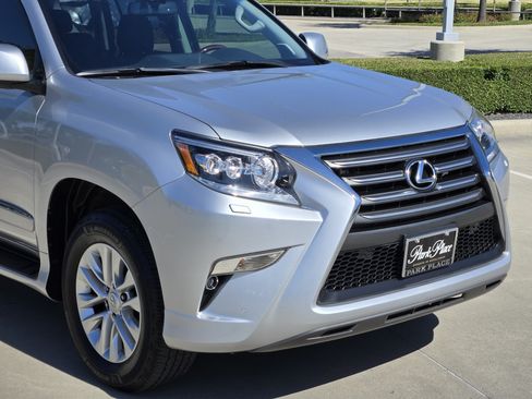 Used 2017 Lexus GX 460 Premium AWD/4WD image 9