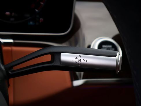 Certified 2025 Mercedes-Benz S 580e 4MATIC Sedan image 32