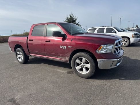 Used 2019 RAM 1500 Classic SLT w/ SLT Plus D←cor Group image 7