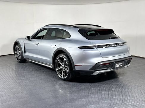 Certified 2023 Porsche Taycan 4 Cross Turismo AWD/4WD image 3