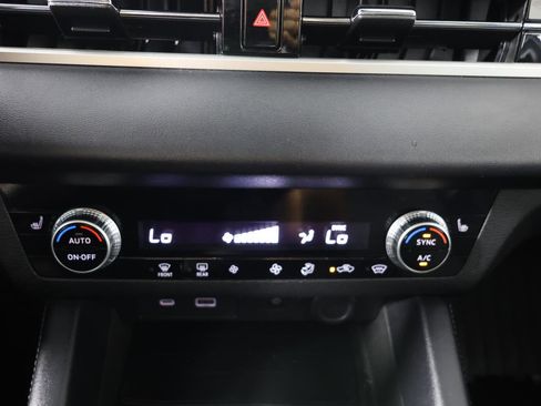 Used 2022 Mitsubishi Outlander SE AWD/4WD image 17