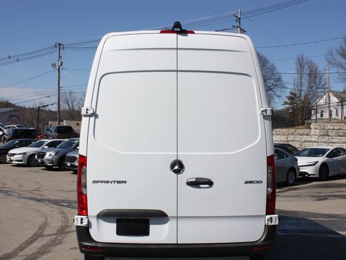 Used 2020 Mercedes-Benz Sprinter 144 Cargo image 5