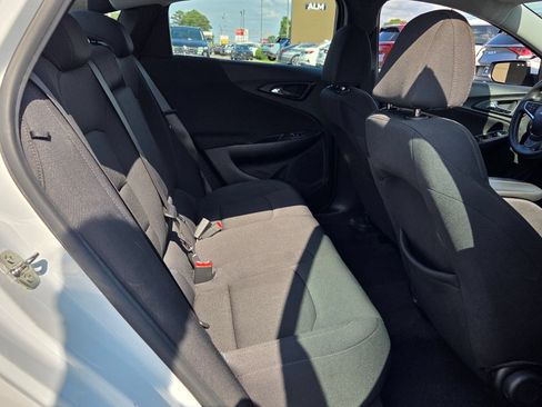 Used 2024 Chevrolet Malibu LT FWD image 16