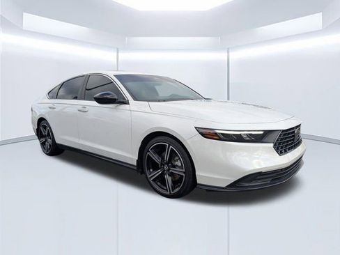 Used 2024 Honda Accord Sport image 1