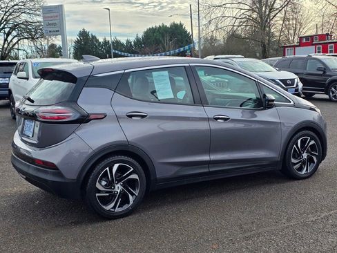 Used 2022 Chevrolet Bolt LT w/ Infotainment Package image 30