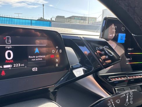 Certified 2021 Volkswagen ID.4 Pro S image 19