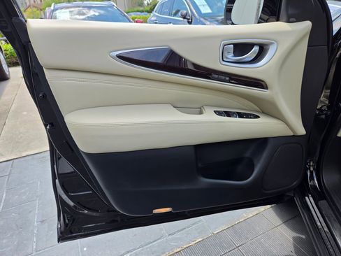 Used 2019 INFINITI QX60 Luxe w/ Sensory Package image 29